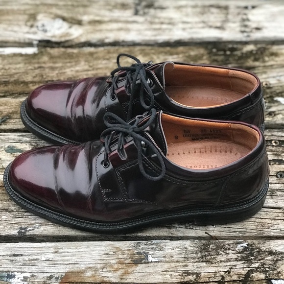 Johnston & Murphy Passport Men’s Leather Dress Shoes. Size 8 - Picture 2 of 8